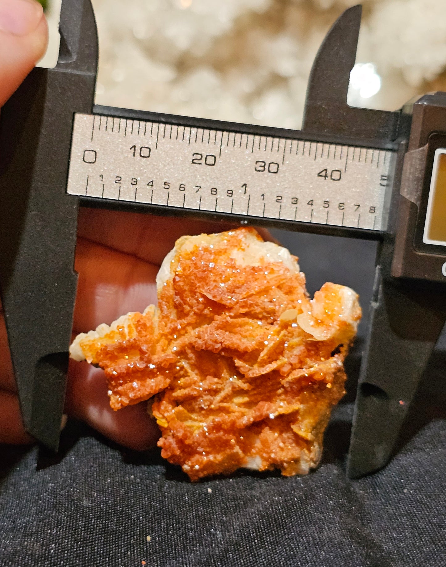 Vanadinite on Barite.