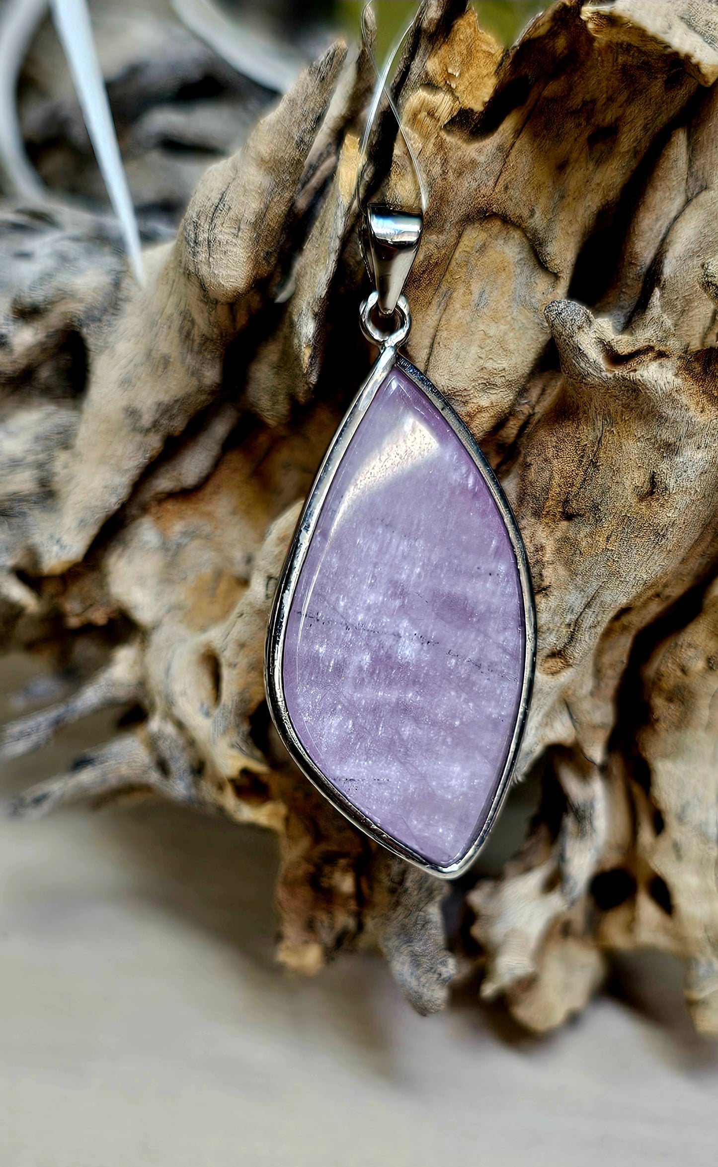 Stunning, flashy Kunzite Pendant. Sterling Silver .925