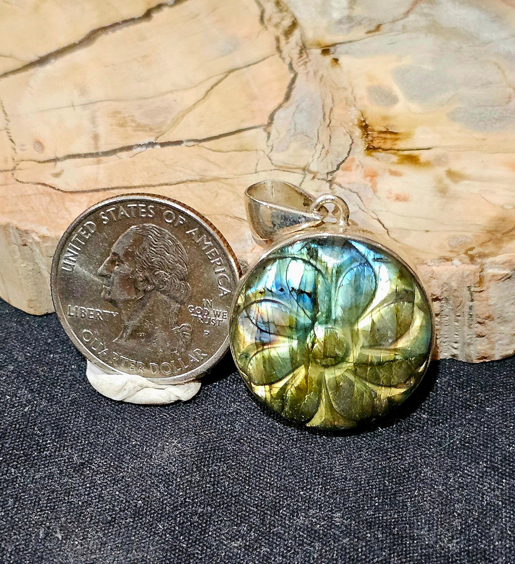 FLASHY Carved Labradorite Pendant – Sterling Silver