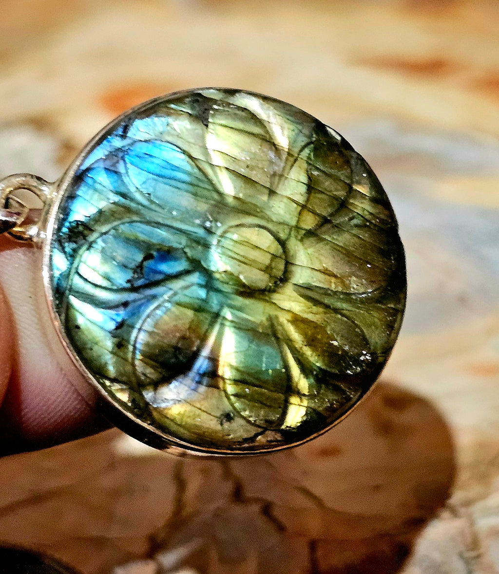 FLASHY Carved Labradorite Pendant – Sterling Silver