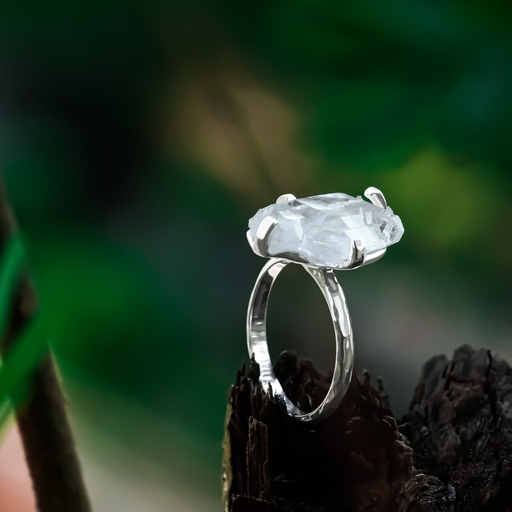 Starborn Faden Quartz Prong Set Ring in Sterling Silver
