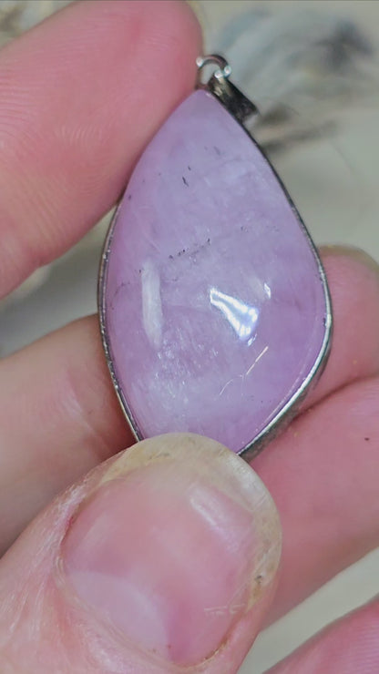 Stunning, flashy Kunzite Pendant. Sterling Silver .925