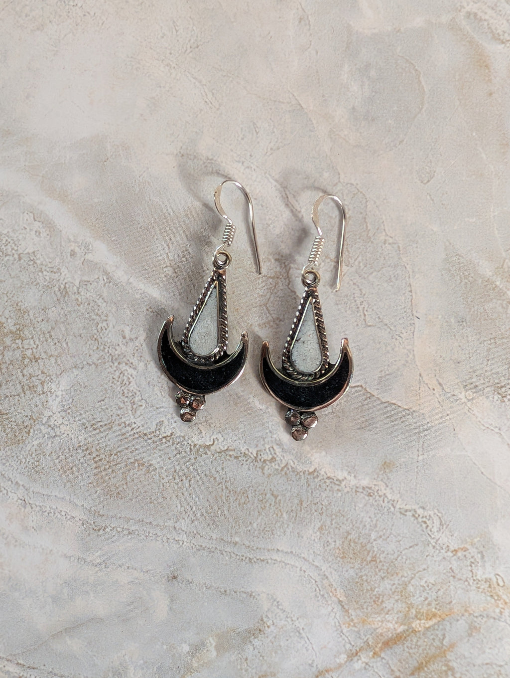 Black Onyx & White Buffalo Crescent Moon Dangle Earrings – Southwest Boho Statement